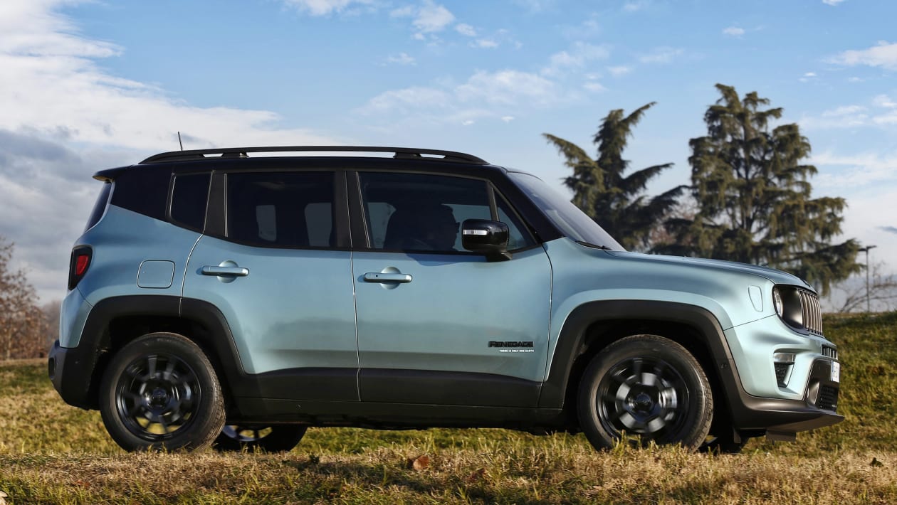 Νέα υβριδικά Jeep Renegade και Compass  